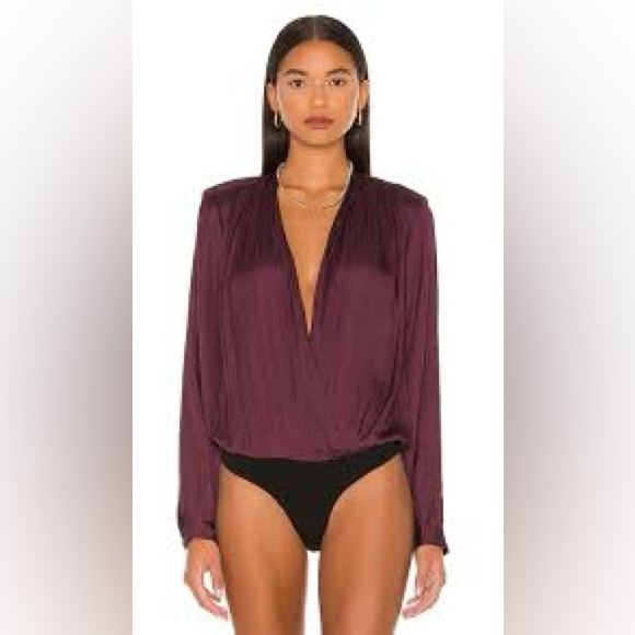 NWT; PAIGE
SEVILLA CROSSOVER V NECK LONG SLEEVE BODYSUIT IN FIG🌺 - Picture 2 of 8